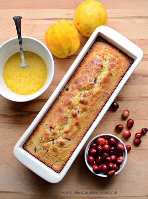 Cranberry Orange Loaf, Cranberry Quick Bread, Orange Loaf, Orange Bread, Cranberry Orange Bread, Orange Cranberry, Homemade Bread Easy, Cranberry Bread, Baking Bread Recipes