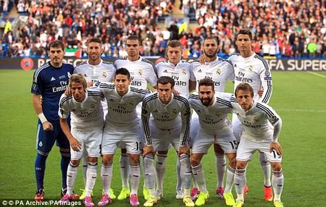 Ronaldo (top right) has adopted the pose to make himself seem taller on team photographs Real Madrid 2014, Real Madrid Photos, Cr 7, Real Madrid Team, Uefa Super Cup, Spanish Club, Real Madrid Wallpapers, Madrid Wallpaper, Good Soccer Players