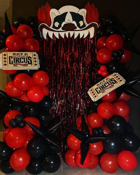 Scary Carnival Decorations, Halloween Parties For Adults, Red Halloween Decor, Adult Halloween Party Ideas Decoration, Circus Halloween Party, Halloween Party Decorations Outdoor, Scary Halloween Party Decorations, Halloween Party Themes For Adults, Indoor Halloween Party