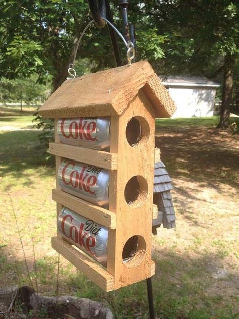 Homemade Bird Houses, Bird House Feeder, Bird House Plans, Unique Bird Houses, Bird House Kits, Bird Aviary, Birdhouse Designs, Pop Cans, Diy Birds