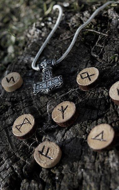 Vikings Art, Viking Aesthetic, Ancient Runes, Yennefer Of Vengerberg, The Ancient Magus Bride, Witch Aesthetic, Iron Age, Norse Mythology, Rimmel