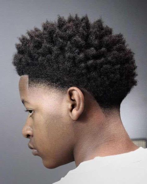 Black Hair Fade, Taper Fade Afro, Low Fade Curly Hair, Afro Fade Haircut, Afro Hair Fade, Black Man Haircut Fade, Temp Fade Haircut, Taper Fade Short Hair, Fade Haircut Curly Hair