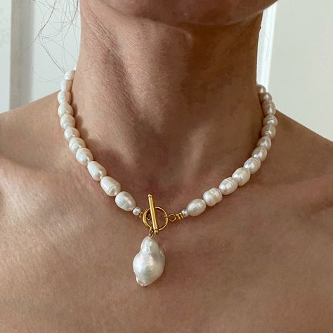 Excited to share this item from my #etsy shop: Baroque pearl necklace, white fresh pearl choker, toggle clasp pearls necklace, boho bridal jewelry, big pearl necklace, Fresh Pearl Necklace, Modern Pearl Necklace, Baroque Pearls Necklace, Modern Pearl Jewelry, Big Pearl Necklace, Baroque Pearls Jewelry, Boho Bridal Jewelry, Jewelry Big, Big Pearl