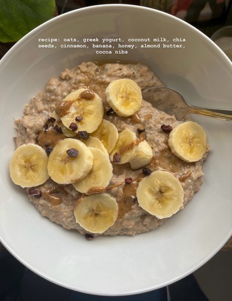 healthy lifestyle breakfast inspo recipe food oatmeal banana aesthetic photos vision board morning routine high protein High Protein Oatmeal Recipes, Oatmeal Aesthetic, Banana Aesthetic, High Protein Oatmeal, Oatmeal Banana, Protein Oatmeal, Healthy Breakfast Ideas, Calorie Recipes, Yogurt Bowl