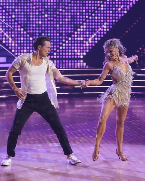 Dancing With The Stars Outfits, Sasha Farber, Emma Slater, Laurie Hernandez, Tyson Beckford, Val Chmerkovskiy, Jenna Johnson, Cheryl Burke, Kelly Monaco