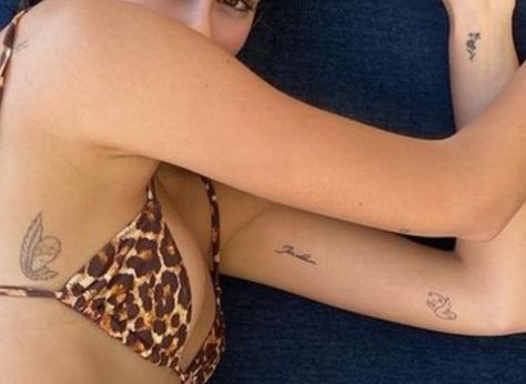 Rib Tattoo Aesthetic, Spots For Small Tattoos, Tiny Tattoo Placement, Dainty Tattoos, Mia 3, Tattoo Placement, Pretty Tattoos, Get A Tattoo, Tiny Tattoos