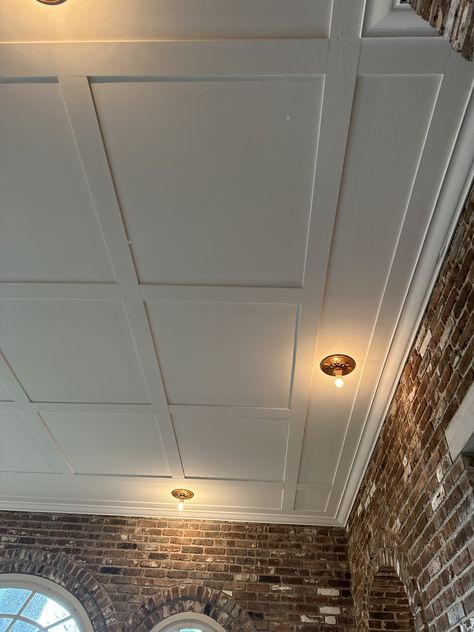 House Design Ceiling, Modern Ceiling Paneling, Wall Options Other Than Drywall, Inexpensive Ceiling Ideas, Panels On Ceiling, Tray Ceiling Ideas Bedroom, Modern Classic Ceiling, Beam Decor, Coffered Ceiling Family Room