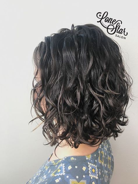 Short Layered Haircuts Back View, Shoulder Length 2b Hair, 2b Haircut Short, Long Bob Curly Hair, Shoulder Length Curly Haircuts, Long Curly Bob, Shoulder Length Curly Hair, Medium Length Curly Hair, Curly Hair Photos