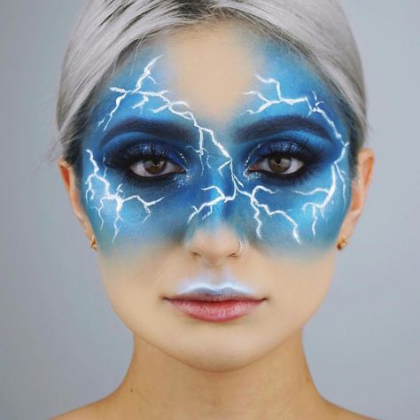 The 100 Makeup, Junk Katoure, Water Makeup Looks, Lightning Makeup, March Makeup, Colour Eyeliner, Water Makeup, Extreme Makeup, Lightning Storm