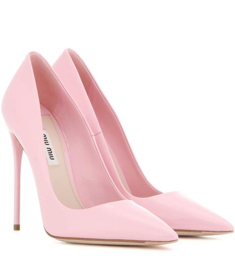 mytheresa.com - Pumps aus Lackleder - Luxury Fashion for Women / Designer clothing, shoes, bags Hak Tinggi, Diamond Shoes, Blue High Heels, Dr Shoes, Pink High Heels, Brunch Outfit, Gorgeous Shoes, Pink Heels, Carrie Bradshaw