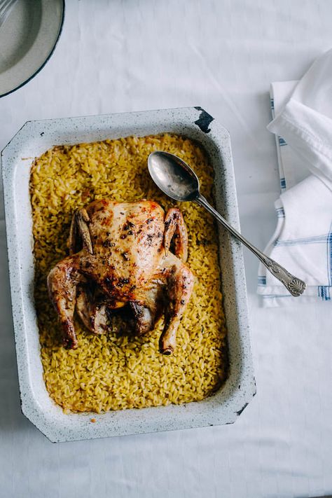 Roast Chicken with Orzo-Kota me Kritharaki, on the menu once Danny is over his chicken boycott...sounds delish! Orzo Dinner Recipes, Side Dish Salads, Chicken With Orzo, Dinners Casseroles, Roast Chicken Dinner, Orzo Recipes, Orzo Pasta, Soup Dinner, Whole Chicken