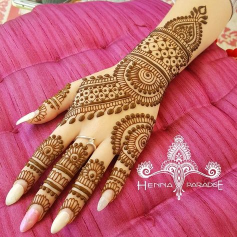 Bridal Mehndi On Hands Henna Paradise, Wedding Henna Designs, Indian Mehndi Designs, Tato Henna, Mehndi Designs 2018, Modern Mehndi Designs, Full Mehndi Designs, Beautiful Henna Designs, Latest Bridal Mehndi Designs