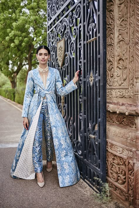 Pinterest • @bhavi91 Indian Engagement Dress, Brocade Jacket, Indo Western Outfits, Winter Wedding Outfits, Mehendi Outfits, Banarsi Saree, Nikkah Dress, Saree Bollywood, Anita Dongre