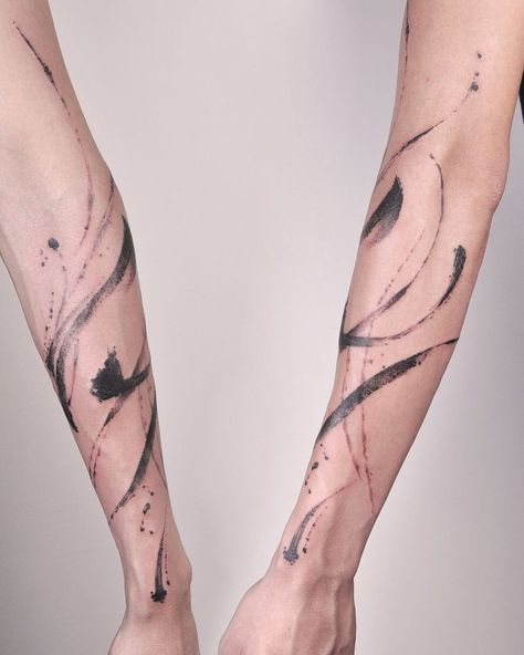 Fandom Tattoos, Modern Art Tattoos, Wrap Around Tattoo, Bamboo Tattoo, Forearm Band Tattoos, Vine Tattoos, Geometric Tattoo Design, Arm Tattoos For Women, Spine Tattoos