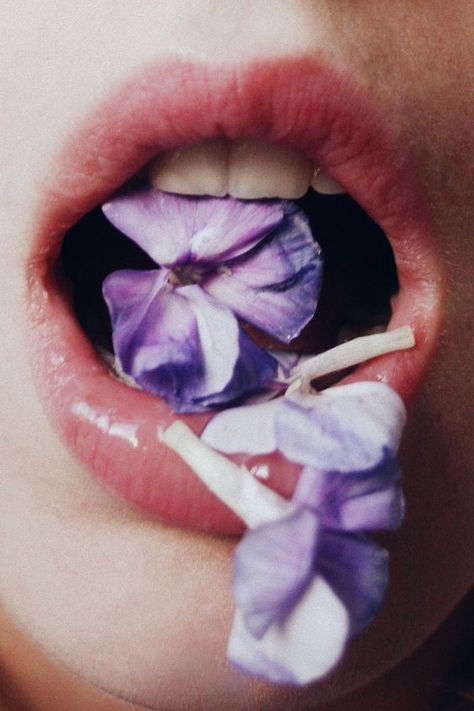 Lip References, Elf Rogue, Yennefer Of Vengerberg, Photographie Portrait Inspiration, Lydia Martin, Lip Art, Open Mouth, Magazine Art, Photo Instagram