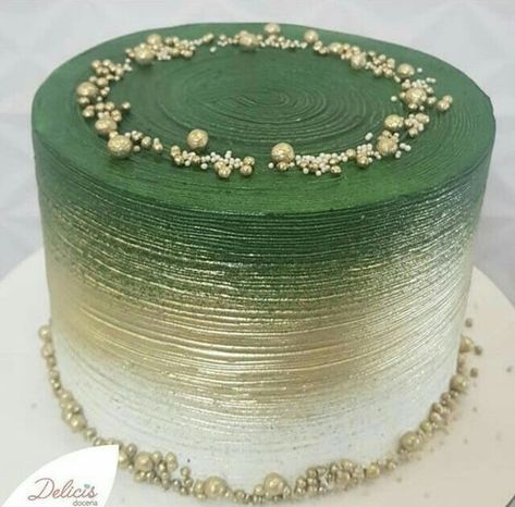 Graduation Cake Ideas Green And Gold, Green And Gold Sweet 16 Cakes, Green And White Birthday Party Ideas, Green And Gold 70th Birthday, Green Gold White Cake, Green Color Cake Designs, Green Graduation Cake Ideas, Green White And Gold Birthday Party, 18th Birthday Cake Green And Gold