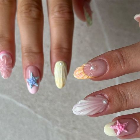 Lotte Clark Nails on Instagram: "🌸🐚🩵✨🪸🍋‍🟩  Inspo @ceesclaws 🫶🏻  #nails#summernails#3dnailart#nailart#biab#almondnails#waternails" Gel X Vacation Nails, Shell Design Nails, Seashell Inspired Nails, Nail Inspo Seashell, Summer Seashell Nails, 3d Shell Nail Art, Textured Nails, Cut Dog Nails, Almond Acrylic Nails Designs