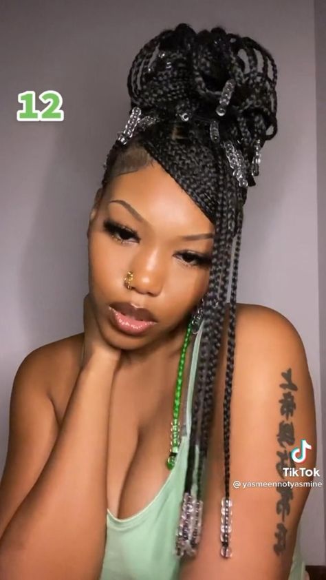 Hairstyles Braids Aesthetic, School Hairstyles Braids, Back To School Hairstyles Braids, Braids Aesthetic, Curly Hairstyle Ideas, Short Box Braids Hairstyles, Short Box Braids, Big Box Braids Hairstyles, Feed In Braids Hairstyles