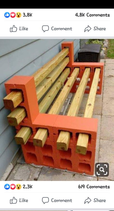 Actual Farmhouse, Garden Pallet Decorations, Cinder Block Furniture, Antique Furniture Living Room, Dining Table Plans, Cinder Block Bench, Diy Esstisch, Pallet Garden Furniture, Farmhouse Living Room Furniture