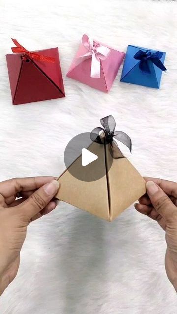 THE PAPER MAGIC on Instagram: "DIY PYRAMID BOX ❣️ EASY AND SIMPLE METHOD TO GIFT YOUR FRIENDS ❣️ BEST FOR KIDS TO TRY 😍 Materials @thepapermagic_supplies #craftideas #crafting #flowers #flowersfordecoration #christmas #christmasdecor #love #uniqueart #decorationideas #glitterflowers #reelitfeelit #reelsinstagram" Diy Pyramid, Crafting Flowers, Pretty Gift Wrapping Ideas, Pyramid Box, Gift Wrapping Techniques, Creative Gift Wraps, Gifts Wrapping Diy, Seni Dan Kraf, Gift Box Template