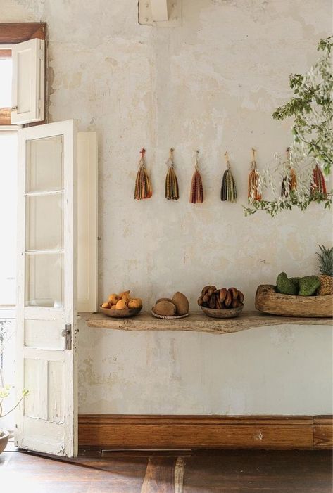 Masseria Moroseta, Italian Home Design, Zinc Countertops, Rustic Italian Home, Mediterranean Living, Moroccan Homes, Rustic Italian, Italian Interior, Italian Decor