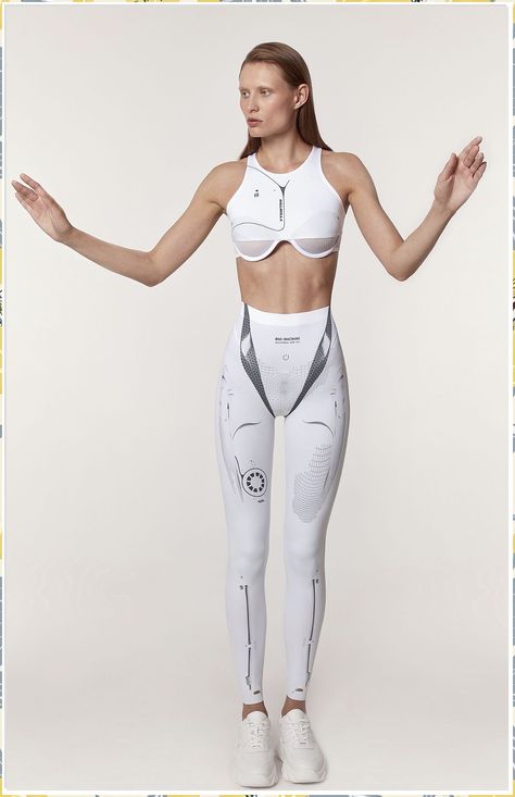 Looking for a workout that's cute and comfortable? Check out our workout outfits! From tank tops to leggings, we have something for everyone. Garden Ideas Front Of House, Futuristic Aesthetic Future Fashion, Workout Clothes Outfits, Chic Halloween Costume, Women Workout Clothes, Futuristic Outfits, Futurism Fashion, Tech Clothing, Small Garden Ideas