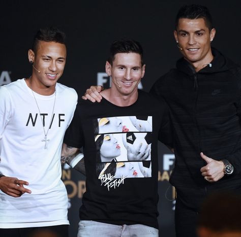 Messi Ronaldo Neymar Together, Ronaldo Images, Messi Y Cristiano, Cristiano Messi, Cristiano Ronaldo And Messi, Neymar Messi, Ronaldo Photos, Cr7 Jr, Football Awards