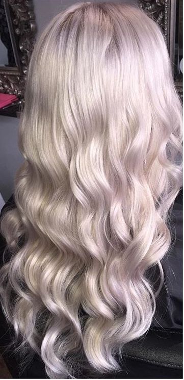 Pearl Hair Color Blondes, Pearl Hair Color, Pearl Blonde Hair, Metallic Hair Color, Cool Blonde Hair Colour, Blonde Foils, Blonde Shades, Pearl Blonde, Grey White Hair