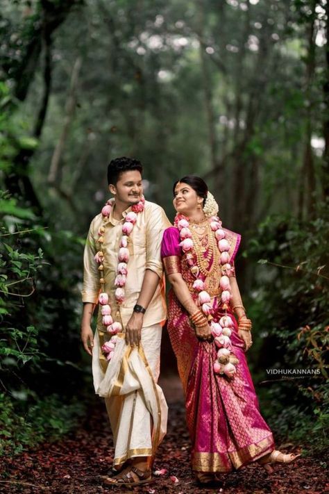 South Indian Wedding Poses Couple Photos, South Indian Wedding Couple Poses, South Indian Couple Photoshoot, Reception Poses, Couple Stills, Hindu Wedding Photos, Marriage Poses, शादी की तस्वीरें, Garland Design