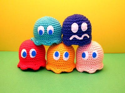 Mario Crochet, Crochet Pokemon, Crocheted Toys, Crochet Geek, Pola Amigurumi, Fun Crochet Projects, Crochet Keychain, Pac Man, Diy Crochet Projects