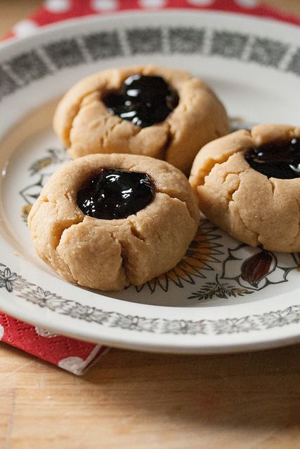 Desserts With Grape Jelly, Grape Jelly Dessert Recipes, Grape Jelly Cookies, Grape Jelly Desserts, Uses For Grape Jelly, Recipes With Grape Jelly, Grapes Recipes, Jelly Thumbprint Cookies, Peanut Butter Cookie Recipes