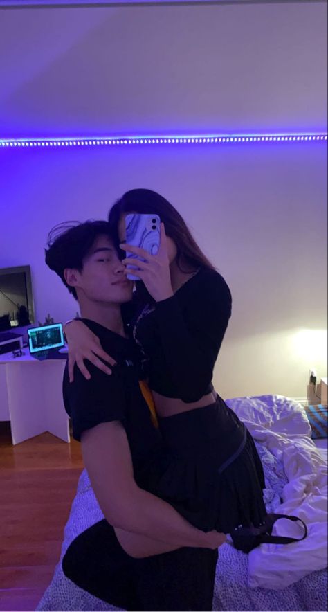 Gamer Boyfriend, Asian Boyfriend, Devils Night, Couples Vibe, Cute Relationship Photos, Ulzzang Couple, Korean Couple, Foto Poses, Couples Images