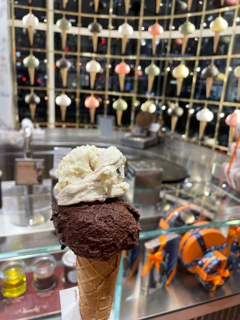 Venchi Gelato Columbus Circle Rome Gelato Aesthetic, Gelato Food Truck, Best Gelato In Venice, Venchi Gelato, Italy Gelato Aesthetic, Gelato In Italy, Columbus Circle, Food Cravings, Columbus