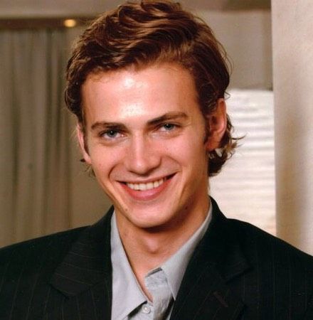 @hayden_anakin_forever on Instagram: “Most beautiful smile on earth ?? Hayden’s one 😍😍 #haydenchristensen #isupporthaydenchristensen” Most Beautiful Smile, Anakin Vader, Anakin And Padme, Star Wars Watch, Star Wars Anakin, Hayden Christensen, Star Wars Pictures, Star Wars Fandom, Angel Face