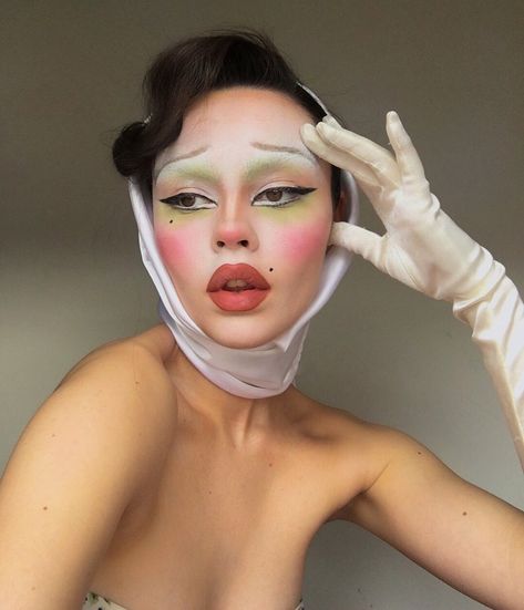 Vintage Makeup Looks, Pop Art Makeup, Drag Make-up, My Icon, Makeup Inspired, Face Paint Makeup, Drag Makeup, Theatrical Makeup, Dramatic Makeup