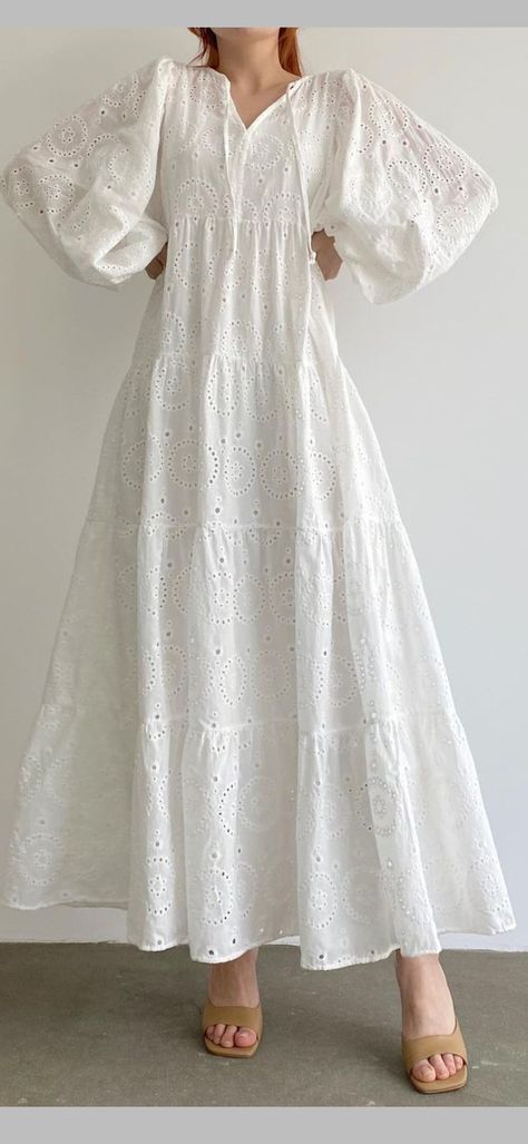 Simple White Dress Casual Long, Jorjet Dress Design, White Dress Outfit Pakistani, Ethnic Day Outfits, White Frock Design, Modest Dresses Casual Classy, White Aesthetic Dress, Aesthetic Maxi Dress, Simple Long Dress