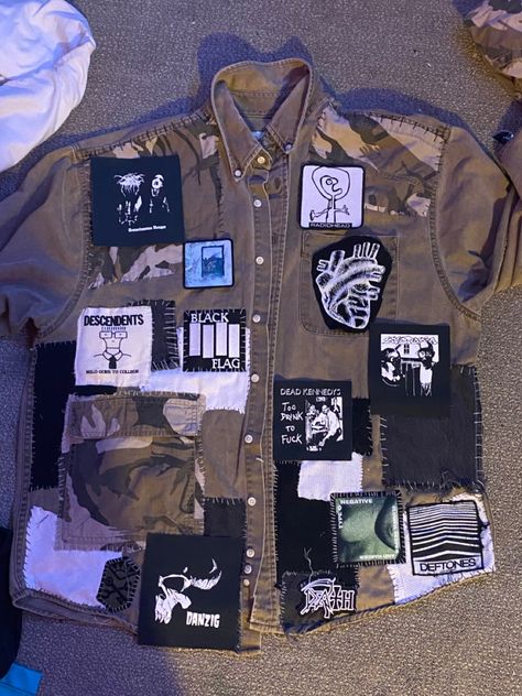 Crust Punk Style, Crust Jacket, Patch Pants Punk, Crust Punk Pants, Alt Clothes Diy, Alternative Fashion Diy, Swirl Star, Crust Pants, Grunge Jacket