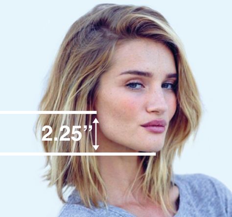 Lob Round Face, Rosie Huntington Whiteley Hair, Haircut Lob, Hair Color Guide, Celebrity Hair Colors, Hair Color Formulas, Hair Styles 2017, Round Face Haircuts, Celebrity Hair Stylist