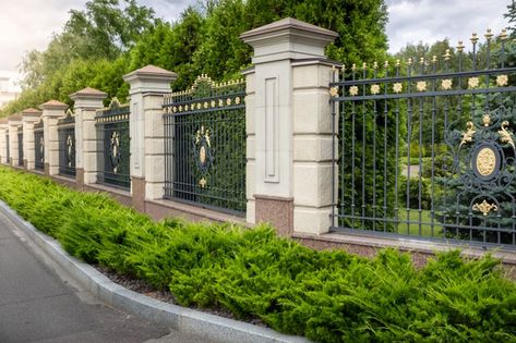 Boundry Wall, Driveway Entrance Landscaping, Outdoor Gate, House Fence Design, Front Gate Design, Entrance Gates Design, Cars Bmw, Boundary Walls, House Gate Design