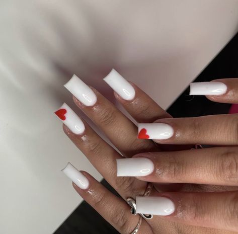 Love Heart Acrylic Nails, Birthday Nails Red And White, White Nails With Initial And Heart, White Nails With Red Heart, Short Acrylic Nails With Initials, Nails With Initials, Nails Long Acrylic, Acrylic Nails Long, Short Coffin Nails Designs