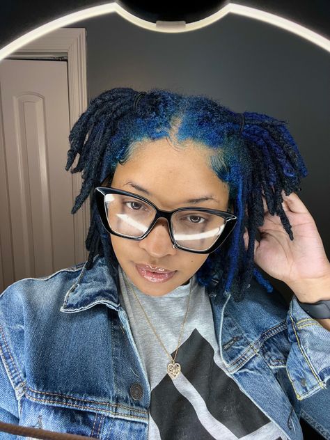 Midnight Blue Locs Black Women, Dark Blue Locs Black Women, Blue Dreads Black Women, Blue Black Locs, Dark Blue Locs, Blue Locs Black Women, Black Hair Locs, Woman Dreadlocks, Black Women Dreadlocks