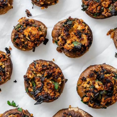 Baked Stuffed Mushrooms, Stuffed Mushrooms Vegetarian, Vegan Stuffed Mushrooms, Mcdougall Recipes, Vegan Appetizers Recipes, Homemade Chicken And Dumplings, Cheese Stuffed Mushrooms, Vegan Party Food, Stuffed Mushroom