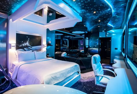 Themed Hotel Rooms, Galaxy Bedroom, Futuristic Bedroom, Future Bedroom Ideas, Space Themed Bedroom, Space Themed Room, Hiasan Bilik Tidur, Space Room, Small Room Bedroom