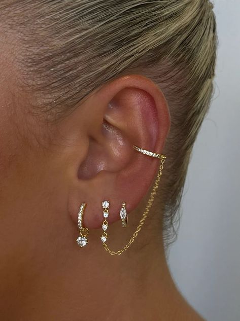 Tamara chain cuff earring – MAY I JEWELLERY Gold Earring Stack, Ear Stacks, Xoxo Jewelry, Earring Cuff Chain, Earring Inspo, Earring Stack, Pretty Ear Piercings, Cute Ear Piercings, Stacked Earrings