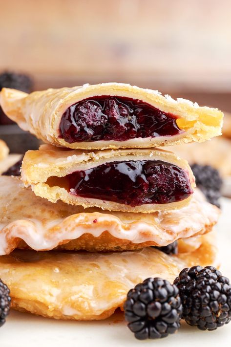 Blackberry Hand Pies Cornbread Pizza, Blackberry Hand Pies, Mini Cherry Pies, Apple Slab Pie, Bread Biscuits, Peach Dessert, Pie Crust Dough, Hand Pie Recipes, Blackberry Pie