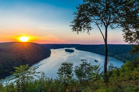 Pennsylvania Landscape, Pennsylvania Mountains, Nature Photographers, Susquehanna River, River Life, Identity Crisis, Autumn Foliage, Coastal Life, Community Park