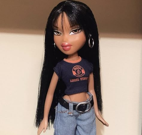 #aesthetic#bratzdolls #fashion #bratzaesthetic #bratzbaddies Bratz Dolls Pfp, Bratz Aesthetic Outfit, Estilo Bratz, Bratz Yasmin, Bratz Outfits, Las Bratz, Black Bratz Doll, Bratz Aesthetic, Bratz Doll Outfits