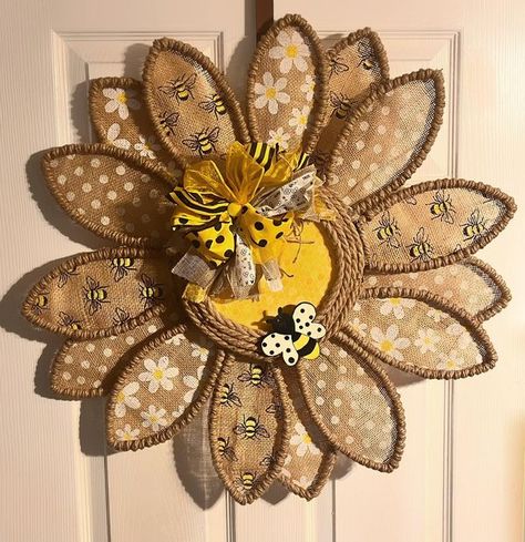 💲Dollar Tree Fanatics Crafts & Decor💲 | Spring Sunflower Wreath | Facebook Bee Hive Craft, Dollar Store Inspired Decor, Mesh Ribbon Wreaths, St Patricks Crafts, Sunflower Crafts, Wreath Frames, Burlap Wreath Diy, Honey Bee Decor, Colorful Wreath