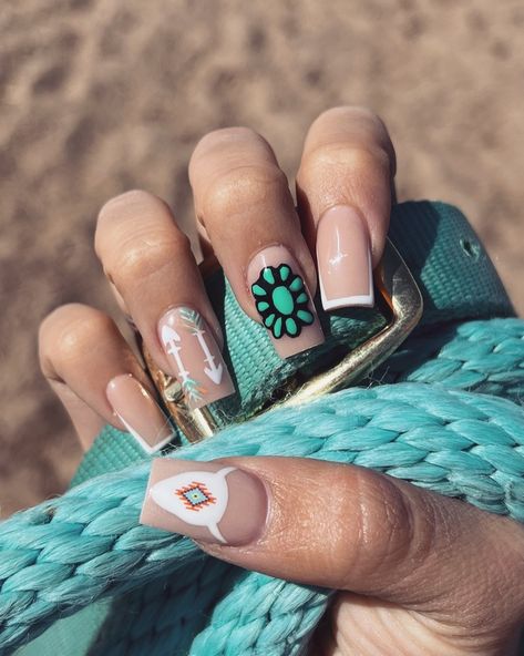 Western Style Nails, Western Nail Ideas, Camo Nail Designs, Western Nail Art, Turquoise Nail Designs, Country Acrylic Nails, Rodeo Nails, Cowboy Nails, Tape Nail Art