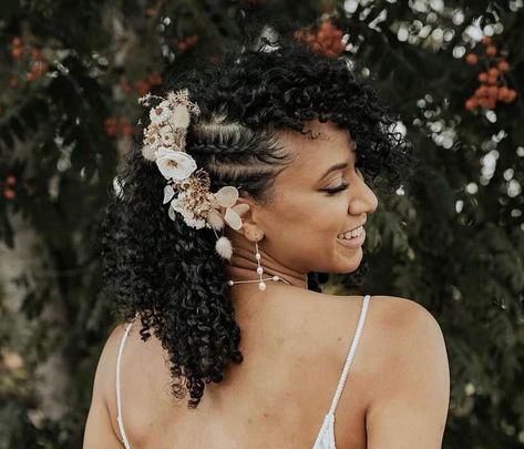 Wedding Styles For Curly Hair Natural Curls, Simple Wedding Hairstyles For Curly Hair, Wedding Hairstyles Curly Hair Natural Black Women, Mixed Race Wedding Hair, Bride Hairstyles Natural Curly Hair, Coily Hair Wedding Styles, Curly Hairdo Wedding, Natural Hair Bridesmaid Styles, Mixed Girl Wedding Hairstyles